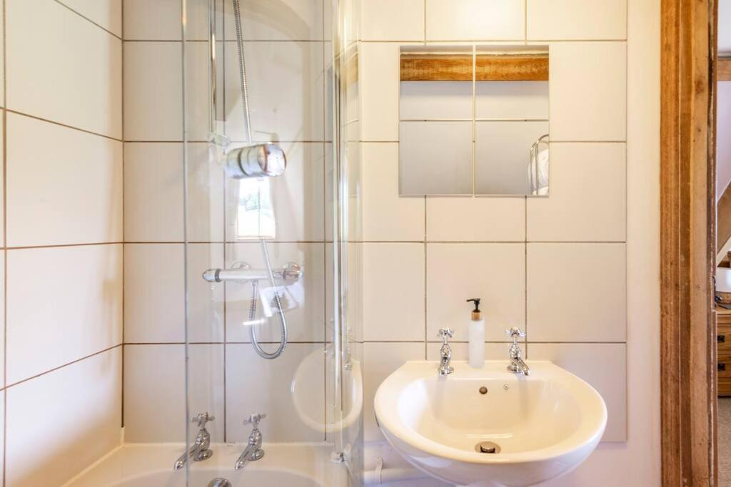 Beech Cottage, Spacious Rural Retreat Аск Экстерьер фото